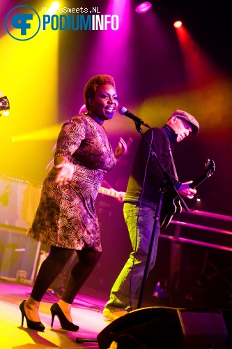 Foto Michelle David op Lefties Soul Connection + Michelle David - 04/05 - Effenaar