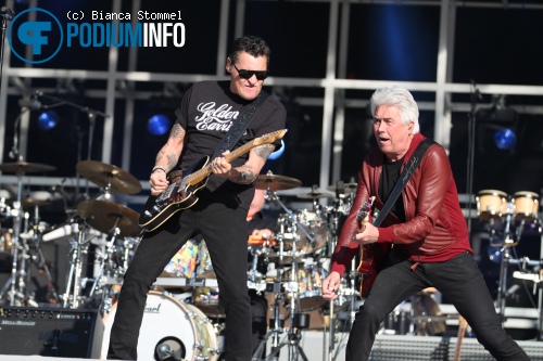 Foto Golden Earring op Guus Meeuwis - 17/6 - Philips Stadion