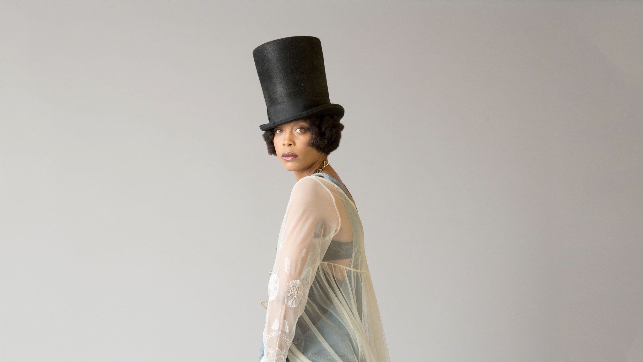 Erykah Badu - An Intimate Experience