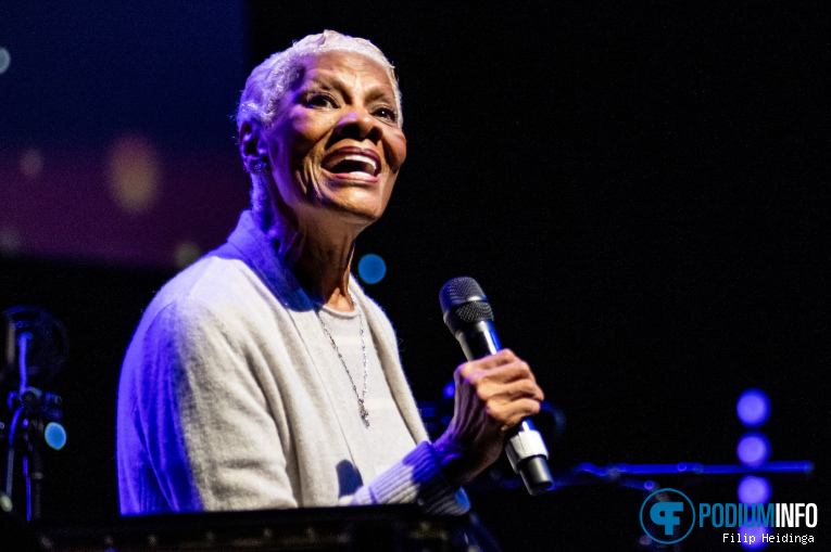 Dionne Warwick op Dionne Warwick - 13/04 - Muziekgebouw Eindhoven foto