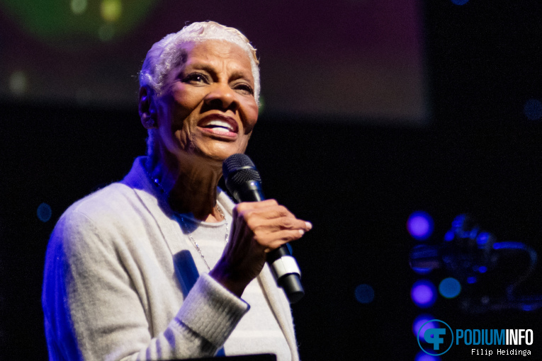 Dionne Warwick op Dionne Warwick - 13/04 - Muziekgebouw Eindhoven foto
