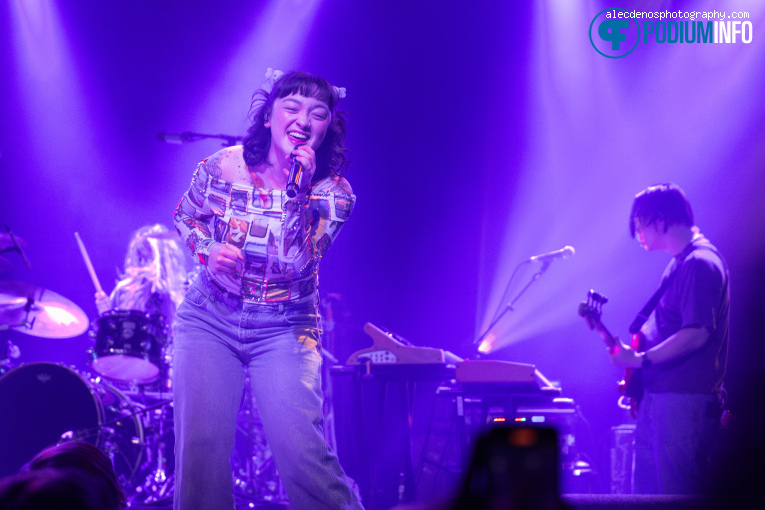 mxmtoon op mxmtoon - 16/04 - Melkweg foto