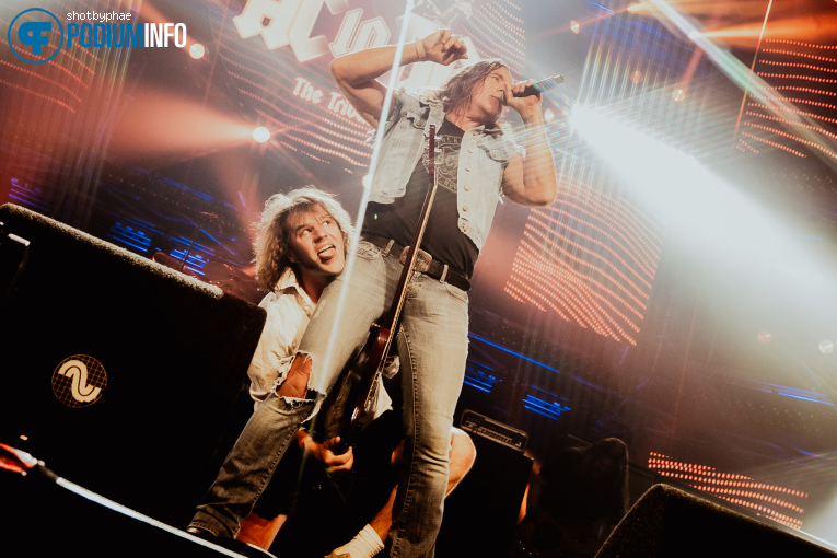 ACinDC op The Tribute - Live in Concert - 17/04 - Ziggo Dome foto