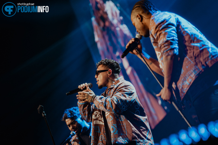 Treasure op The Tribute - Live in Concert - 17/04 - Ziggo Dome foto