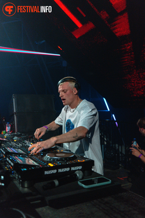 Samuel Welten op Paaspop Schijndel 2025 - Vrijdag foto
