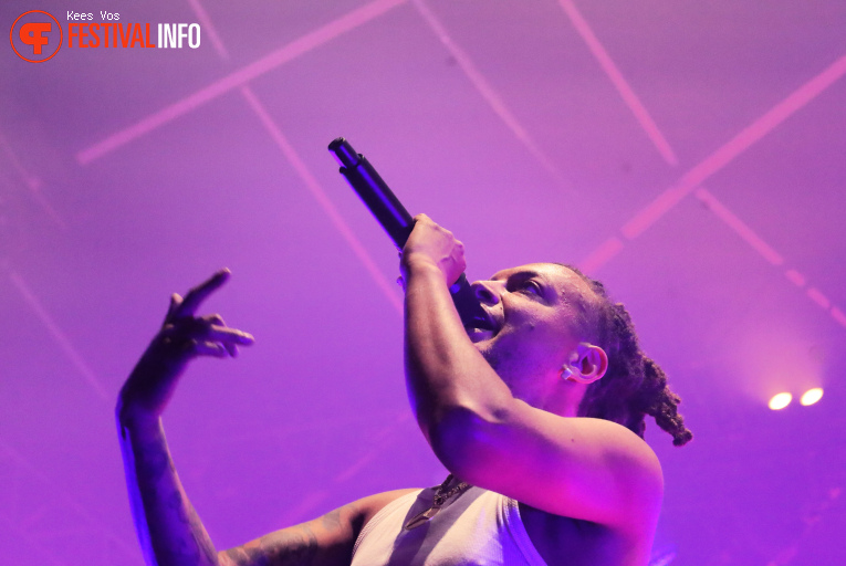Ronnie Flex & The Fam op Paaspop Schijndel 2025 - Vrijdag foto