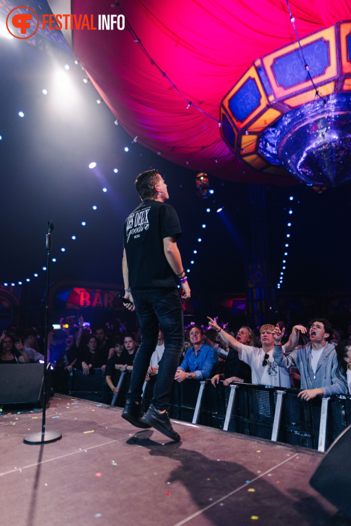 Sven Versteeg op Paaspop Schijndel 2025 - Vrijdag foto