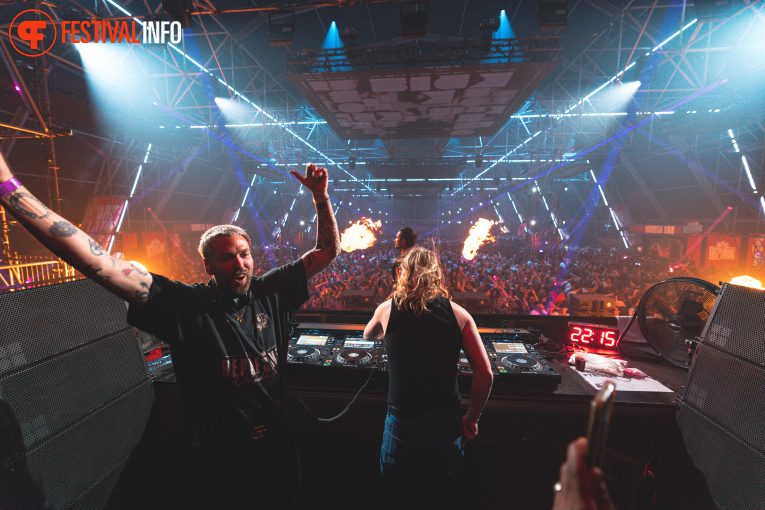 Kris Kross Amsterdam op Paaspop Schijndel 2025 - Vrijdag foto