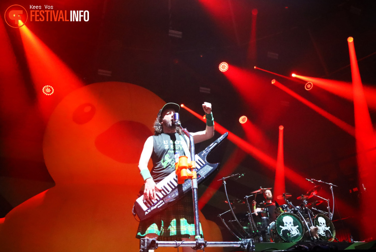 Alestorm op Paaspop Schijndel 2025 - Vrijdag foto
