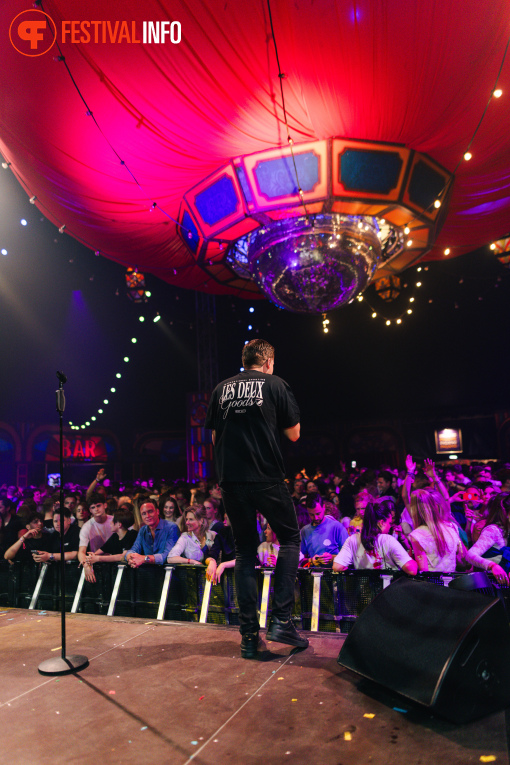 Sven Versteeg op Paaspop Schijndel 2025 - Vrijdag foto