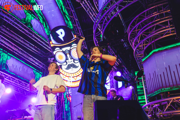 Turfy & The Gang op Paaspop Schijndel 2025 - Vrijdag foto