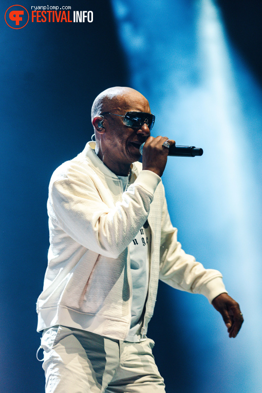 UB40 op Paaspop Schijndel 2025 - Zaterdag foto