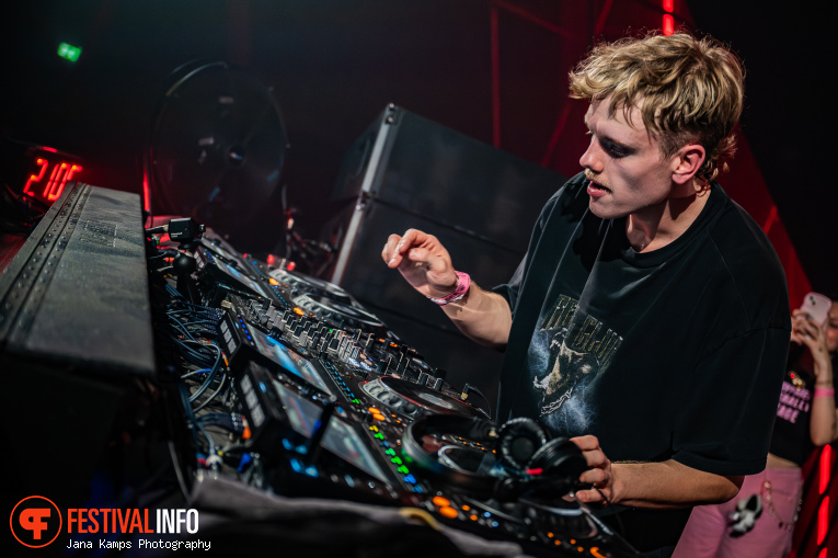 Michael Amani op Paaspop Schijndel 2025 - Zondag foto