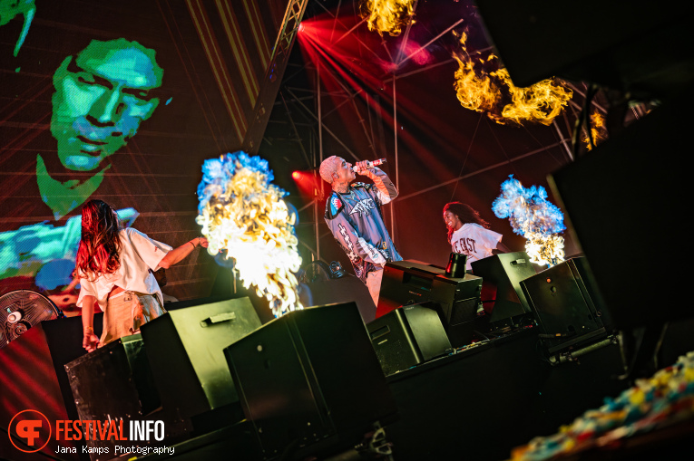 Bizzey op Paaspop Schijndel 2025 - Zondag foto