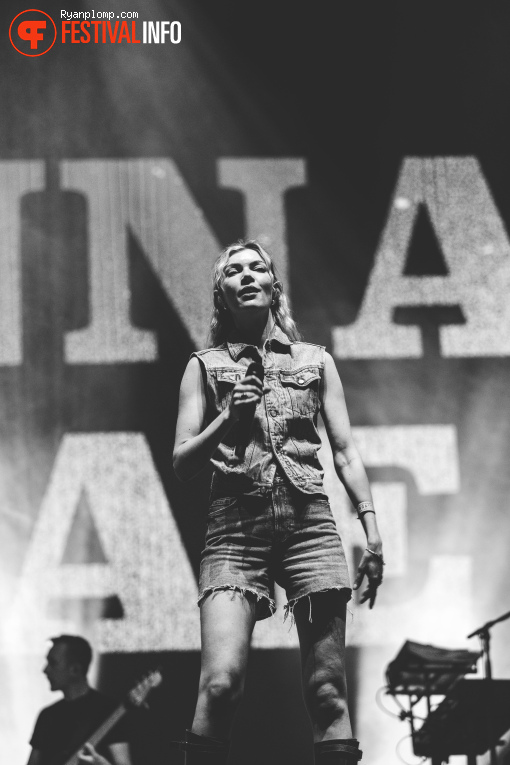 Hannah Mae op Paaspop Schijndel 2025 - Zondag foto