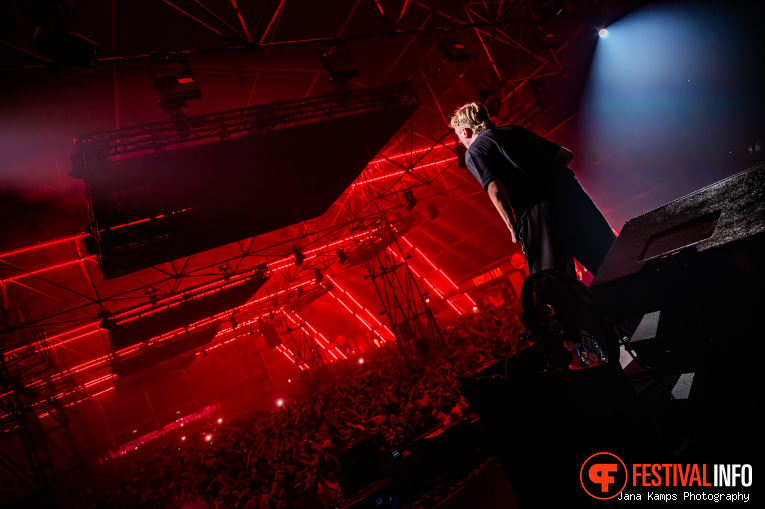 Michael Amani op Paaspop Schijndel 2025 - Zondag foto