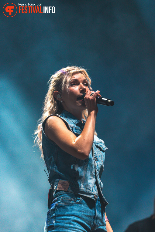 Hannah Mae op Paaspop Schijndel 2025 - Zondag foto