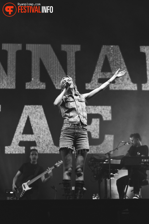 Hannah Mae op Paaspop Schijndel 2025 - Zondag foto