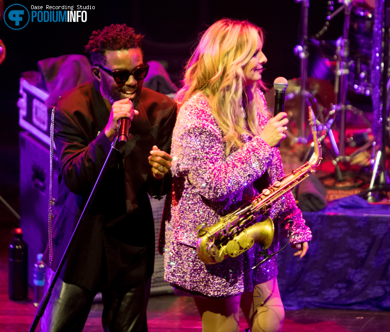 Candy Dulfer op Candy Dulfer Presents The Purple Jam - 21/04 - TivoliVredenburg foto