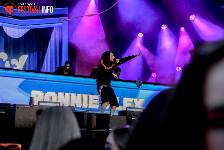 Ronnie Flex op Kingsland Festival Groningen 2025 foto