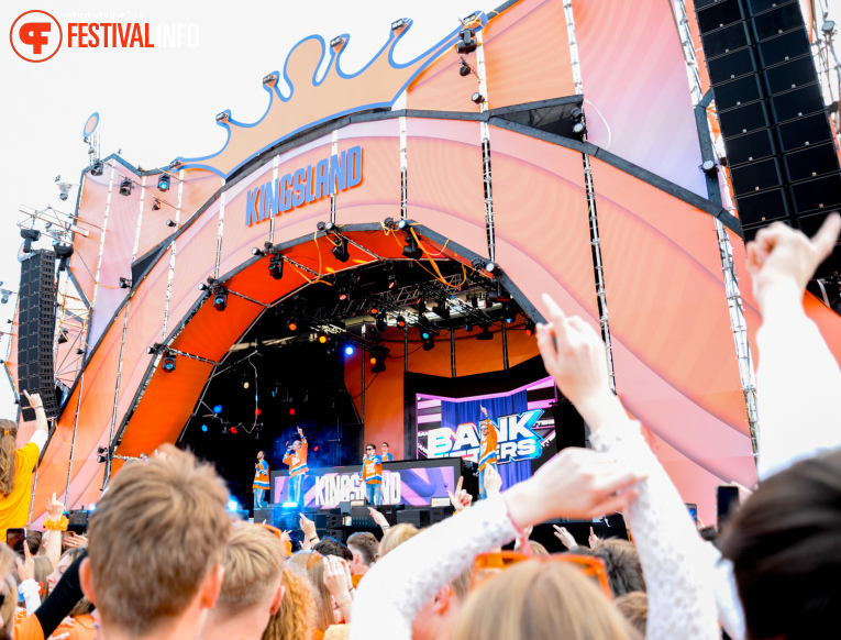 Bankzitters op Kingsland Festival Groningen 2025 foto