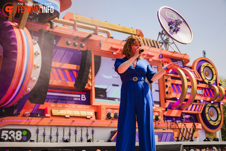 Anouk Wolf op 538 Koningsdag 2025 foto