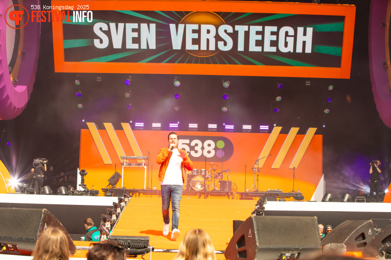 Sven Versteeg op 538 Koningsdag 2025 foto