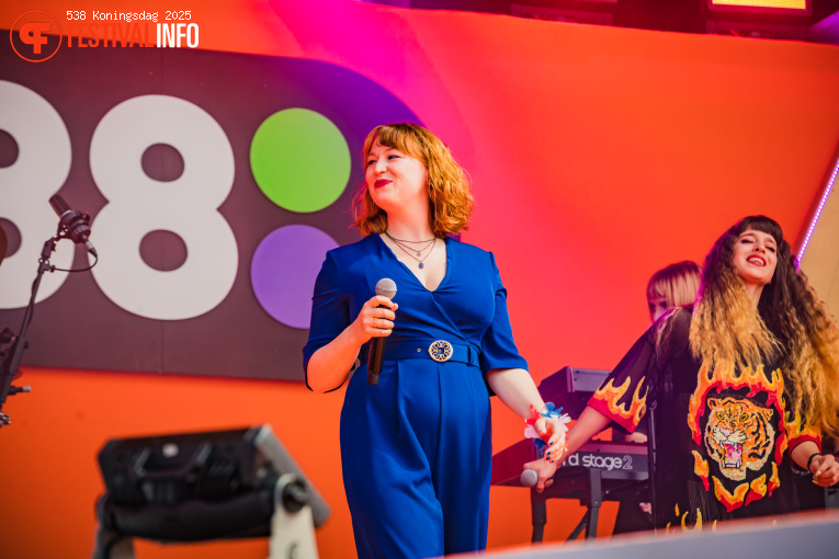 Anouk Wolf op 538 Koningsdag 2025 foto