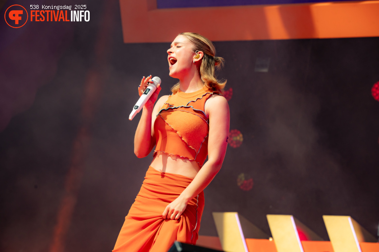 Pommelien Thijs op 538 Koningsdag 2025 foto