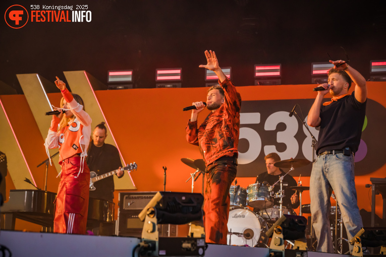 Suzan & Freek op 538 Koningsdag 2025 foto
