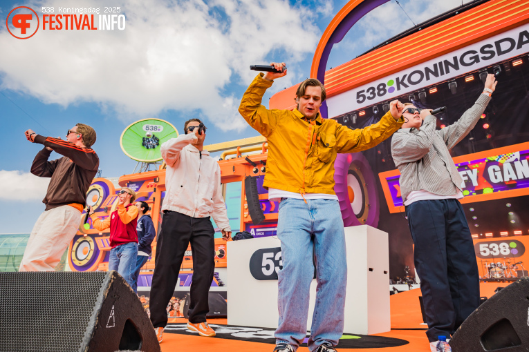 Turfy Gang op 538 Koningsdag 2025 foto