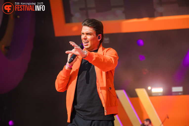 Yves Berendse op 538 Koningsdag 2025 foto