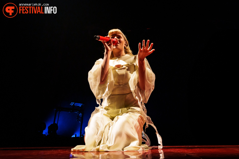 Aurora op Aurora - 01/05 - Ziggo Dome foto
