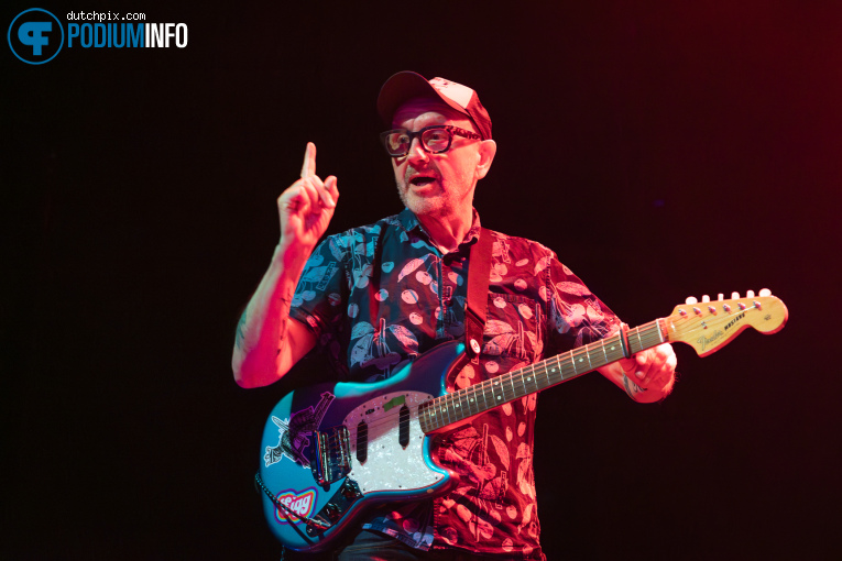 Miki Berenyi op Miki Berenyi Trio + Lol Tolhurst - 01/05 - Patronaat foto