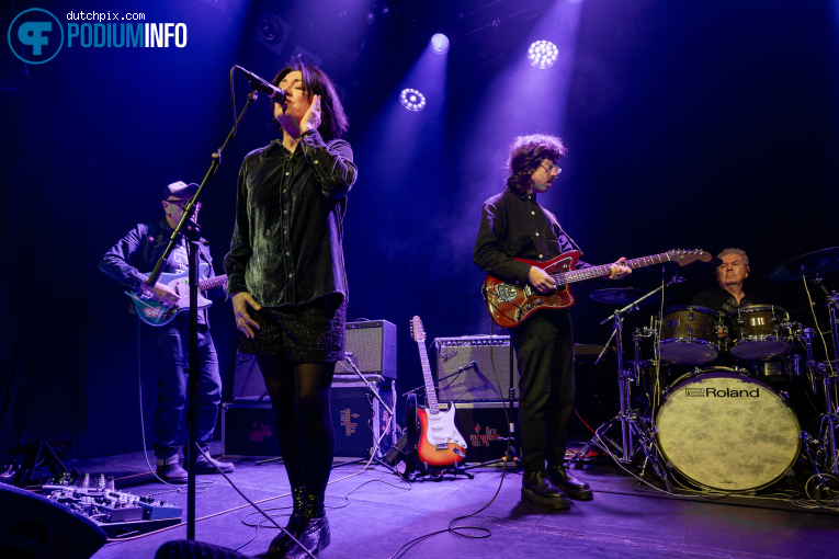 Lol Tolhurst op Miki Berenyi Trio + Lol Tolhurst - 01/05 - Patronaat foto