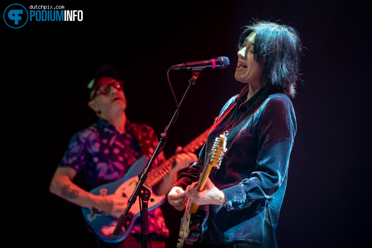 Miki Berenyi op Miki Berenyi Trio + Lol Tolhurst - 01/05 - Patronaat foto
