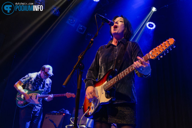 Miki Berenyi op Miki Berenyi Trio + Lol Tolhurst - 01/05 - Patronaat foto