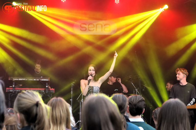 Jet van der Steen op Bevrijdingsfestival Brabant 2025 foto
