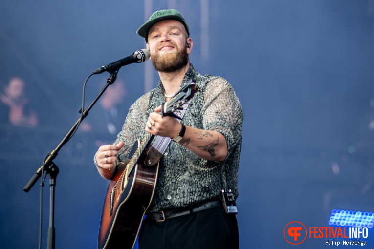 Hiigo op Bevrijdingsfestival Overijssel 2025 foto