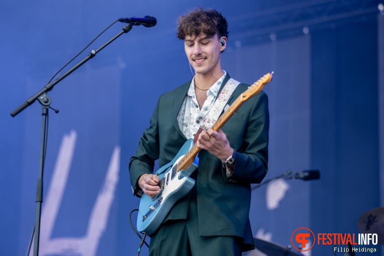 Hiigo op Bevrijdingsfestival Overijssel 2025 foto