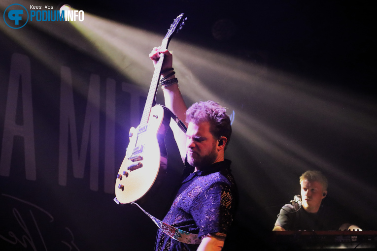 Tim Akkerman & The Ivy League op Tim Akkerman & The Ivy League - 08/05 - Effenaar foto
