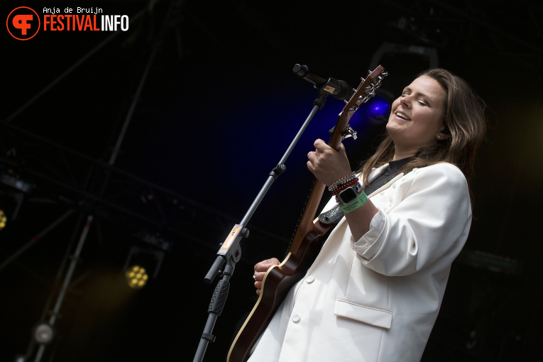 Mell VF op Bevrijdingsfestival Zuid-Holland 2025 foto