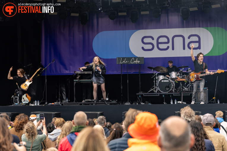 Lola Cedès op Bevrijdingsfestival Utrecht 2025 foto