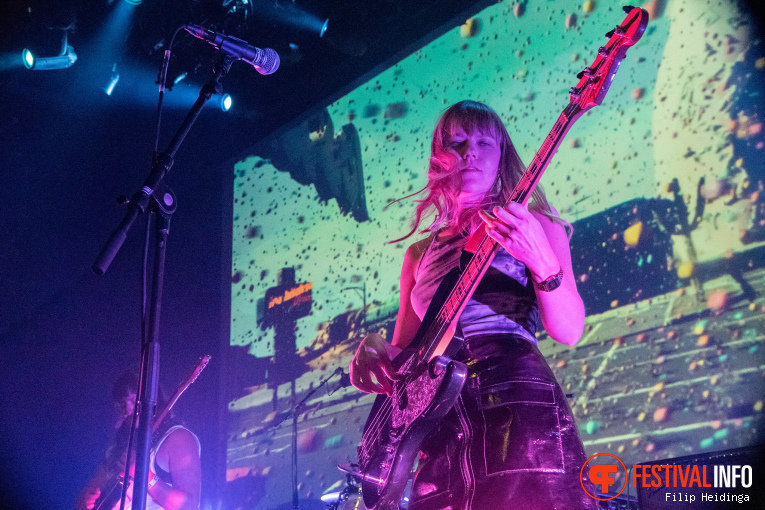Los Bitchos op Fuzz Club Eindhoven 2025 foto