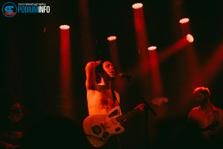modernlove. op modernlove. - 27/05 - Melkweg foto