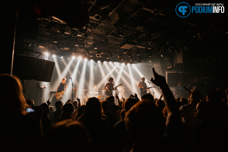 modernlove. op modernlove. - 27/05 - Melkweg foto