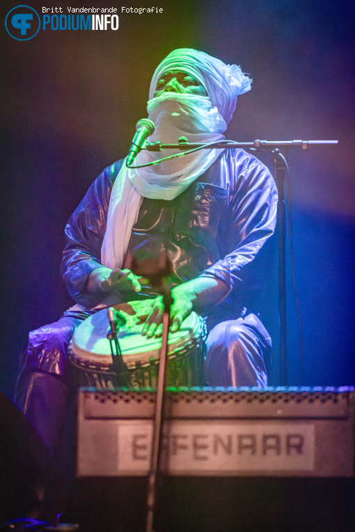 Tinariwen op Tinariwen - 01/06 - Effenaar foto