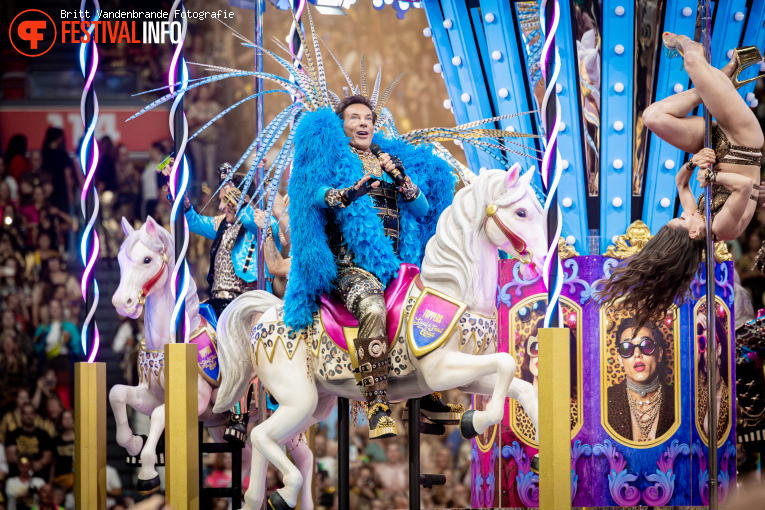 Gerard Joling op Toppers in Concert - 30/05 - Johan Cruijff ArenA foto