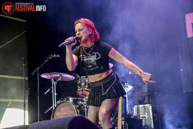 Beth McCarthy op Vestrock 2025 foto