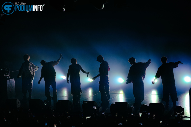 BE:FIRST op Be:first World Tour 2025 – Who Is Be:first? - 04/06 - Melkweg foto